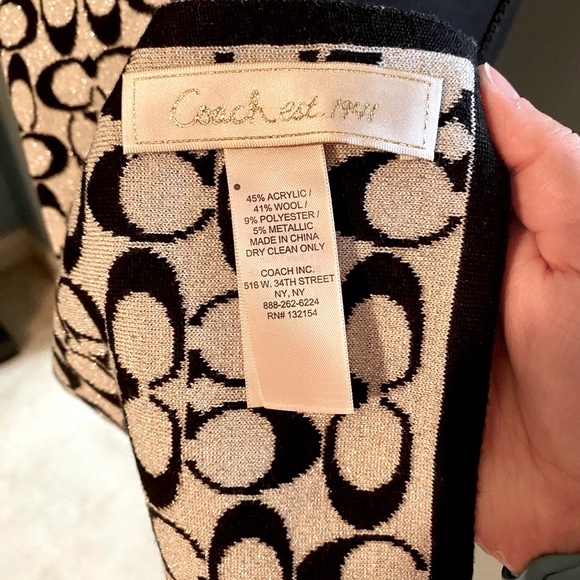 Coach cold weather heat and scarf. - Picture 4 of 8